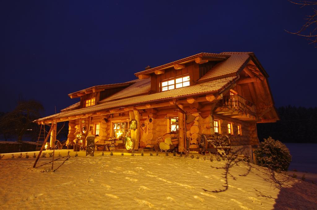 Holzhaus Lugerhof Roding Exterior foto
